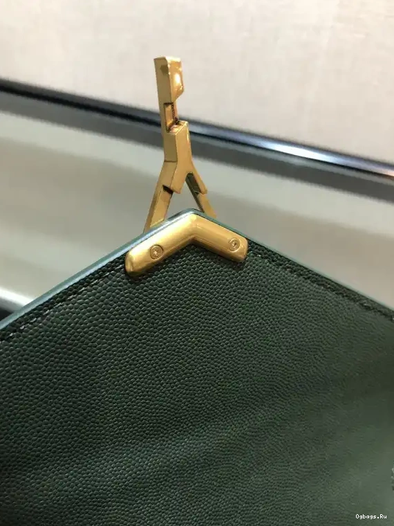 BAG CASSANDRA MEDIUM TOP HANDLE YSL 0510